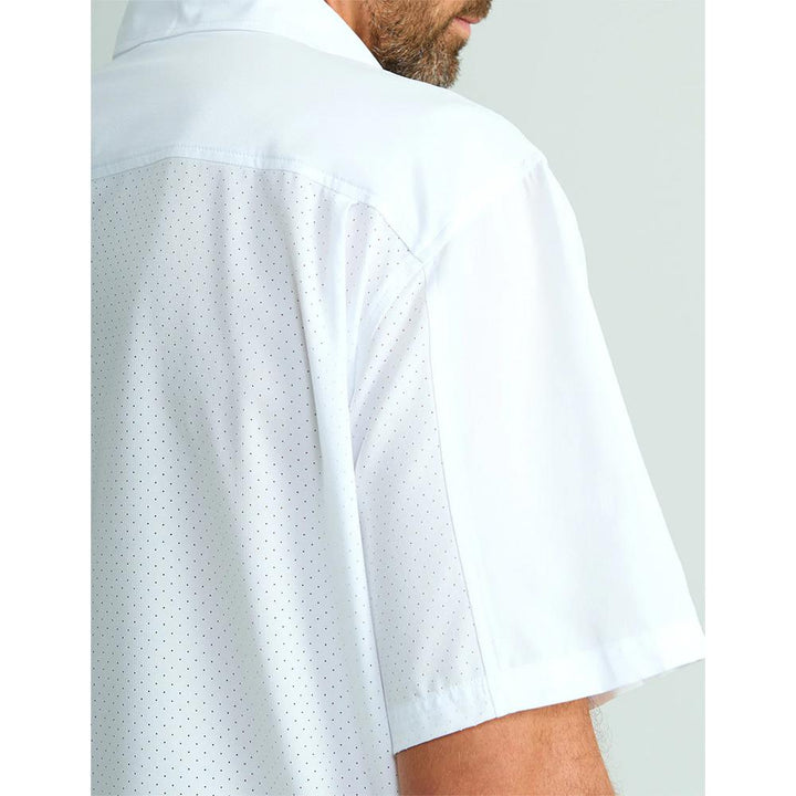 Chattanooga Huk Tide Point white quick dry short sleeve performance shirt, size M, shown on a hanger.