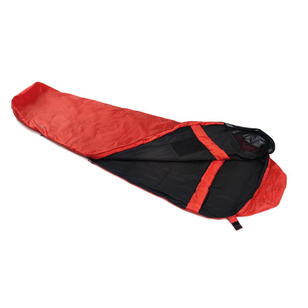 Chattanooga Snugpak lightweight sleeping bag with flame red sleeping bag roll-away mosquito net, compact and breathable for outdoor camping.