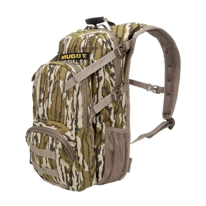 Chattanooga Muddy Outdoors Pro Series 1300 Mossy Oak Bottomland lightweight durable backpack with multiple compartments and padded straps