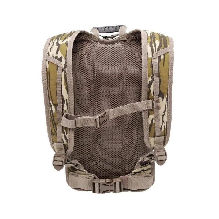 Chattanooga Muddy Outdoors Pro Series 1300 Mossy Oak Bottomland lightweight durable hunting backpack with multiple compartments