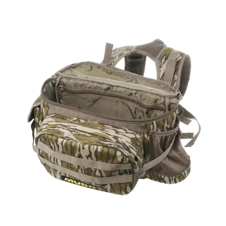 Chattanooga Muddy Outdoors Pro Series Lumbar 500 Pack in Mossy Oak Bottomland with adjustable straps and gear compartments.