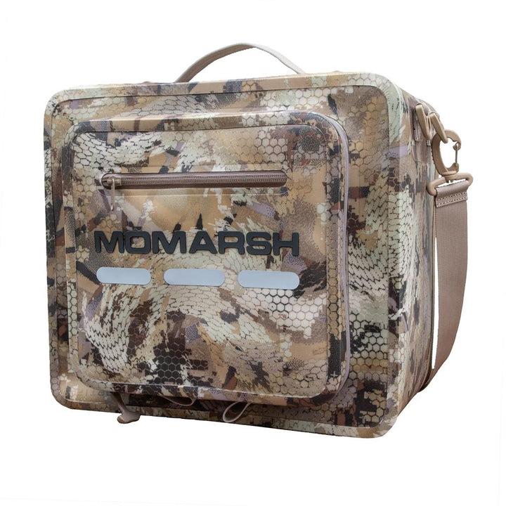 Chattanooga MoMarsh Element Waterbox 25L Optifade Marsh blind bag for outdoor gear storage, durable and weather-resistant.