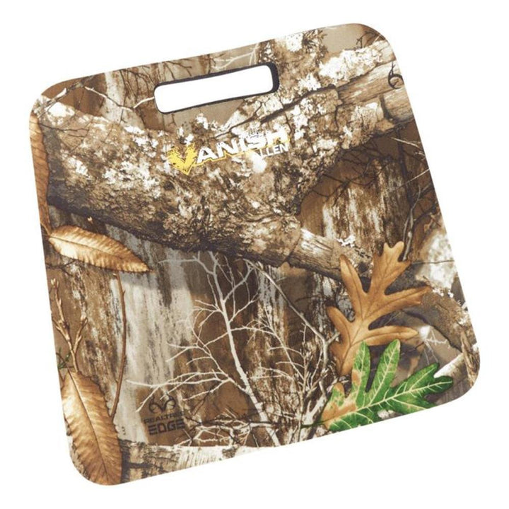 Chattanooga Allen Vanish foam cushion on Realtree Edge camo blind chair for outdoor hunting or seating comfort.