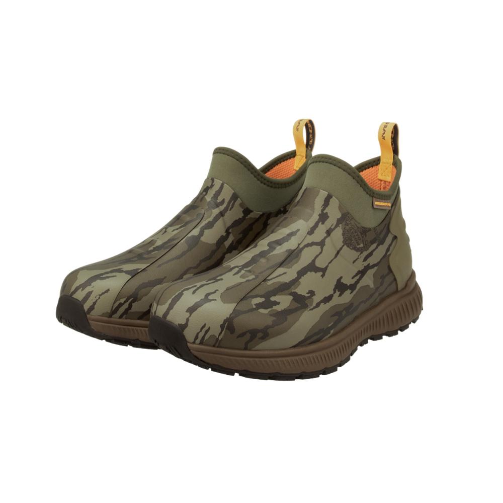 Chattanooga Muddy DV8 ankle boot in Mossy Oak Bottomland camo, size 9D, featuring rugged outdoor footwear design.