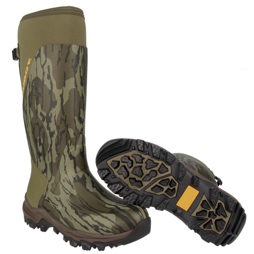 Chattanooga Muddy DV8 17-inch non-insulated boots in Mossy Oak Bottomland, size 11D, outdoor footwear with rugged design.