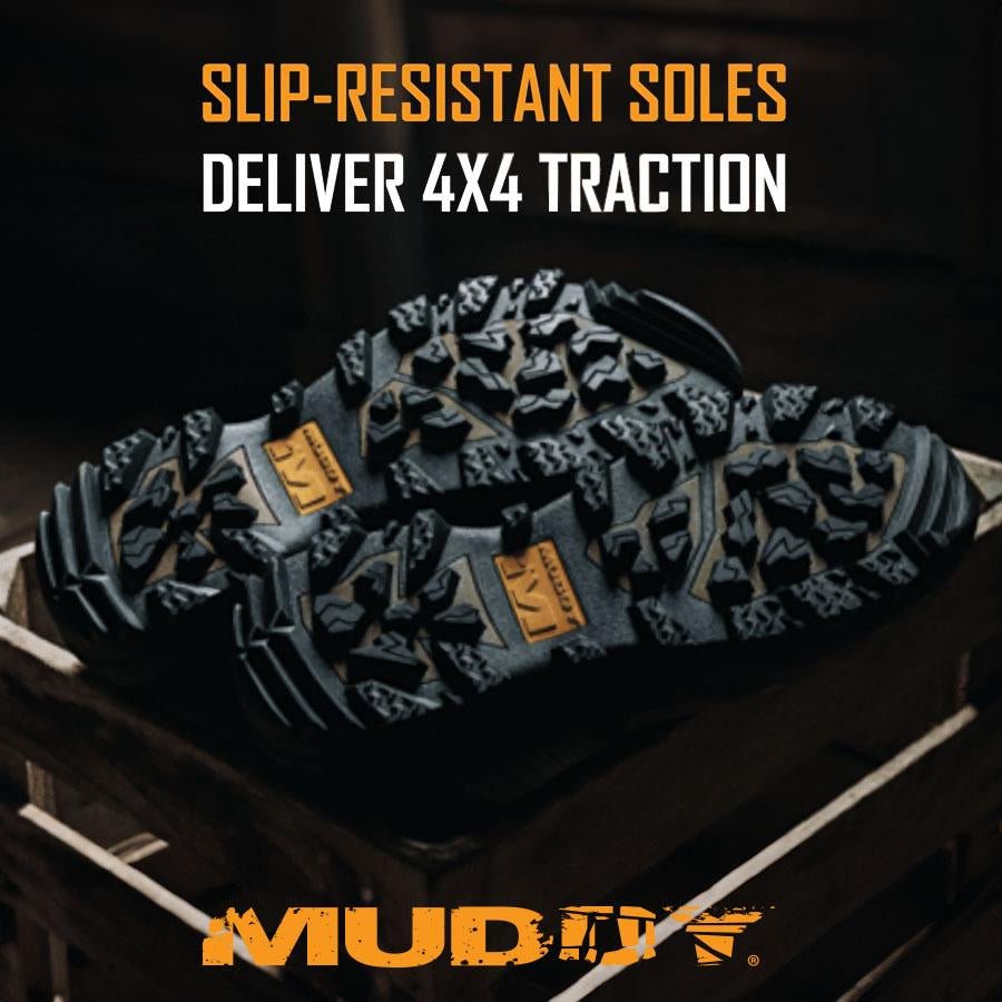 Chattanooga Muddy DV8 17-inch non-insulated clay outdoor boots in size 10D, showing rugged design and durable rubber soles.