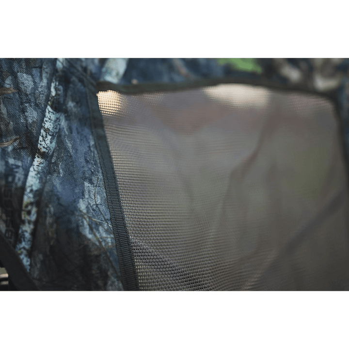 Chattanooga BOG Low Pro Camo Mossy Oak Obsession ground blind chair with aluminum frame, designed for hunting comfort.