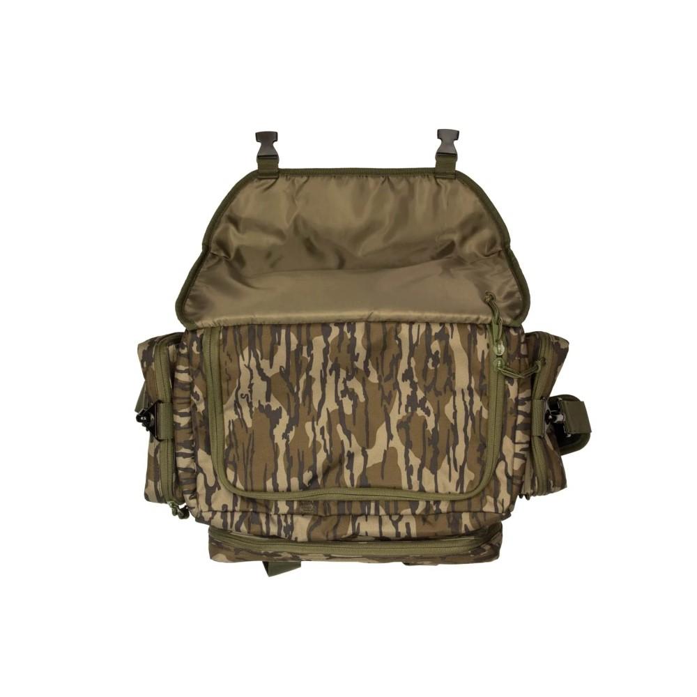 Chattanooga Higdon Outdoors Mossy Oak Bottomland blind bag for decoys and gear storage, durable carry bag for outdoor hunting.