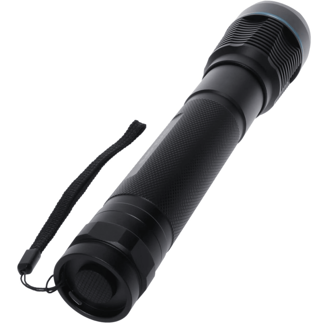 Chattanooga Cyclops Brontes 2K flashlight emitting bright 2000 lumens, with durable black body and adjustable focus.