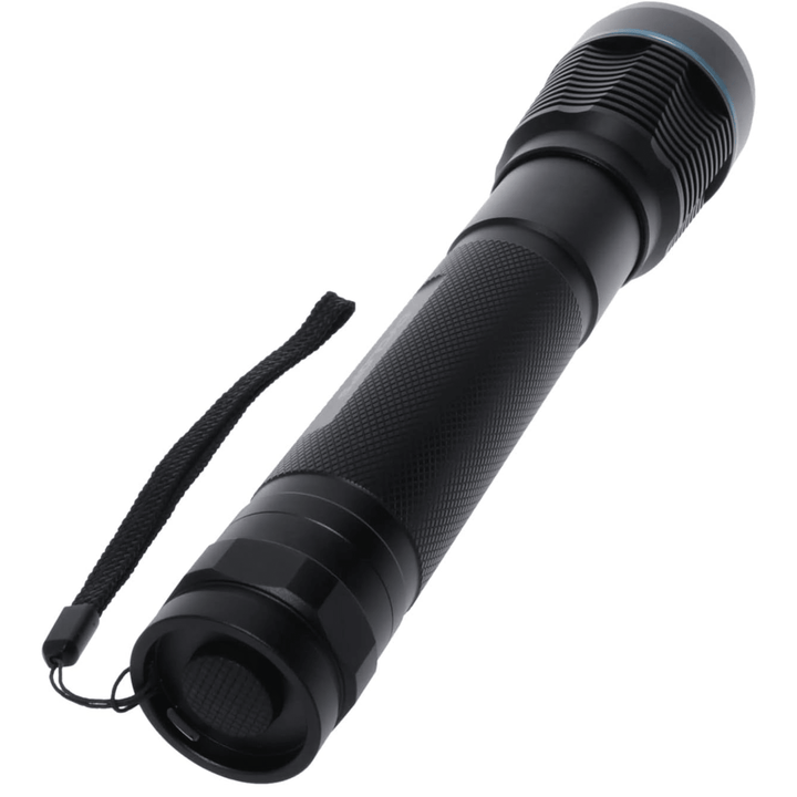 Chattanooga Cyclops Brontes 2K flashlight emitting bright 2000 lumens, with durable black body and adjustable focus.