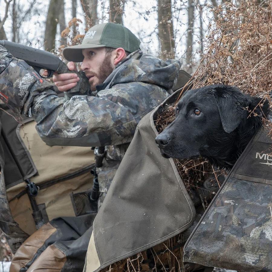 Chattanooga MOmarsh Invisi Lab Dog Blind in Optifade Marsh, durable outdoor gear for outdoor dog shelter and protection.