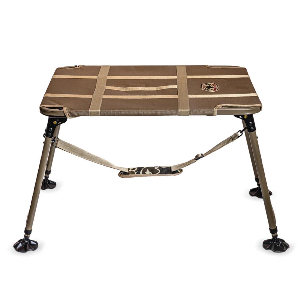 Chattanooga RigEm Right Swamp Bully dog stand, durable adjustable stable platform with mesh top for outdoor dog blinds.