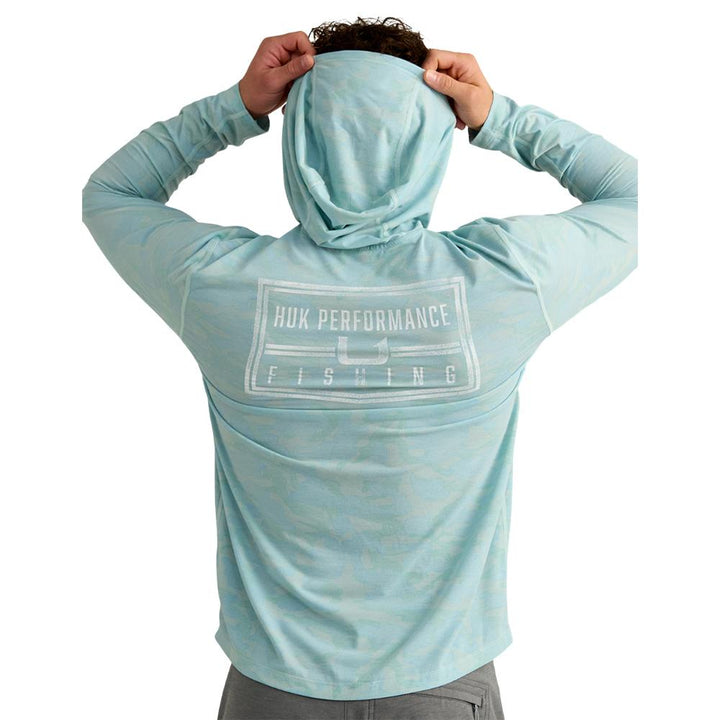 Chattanooga Huk Drift printed hoodie in heron blue, lightweight pullover sweatshirt with long sleeves, size small.
