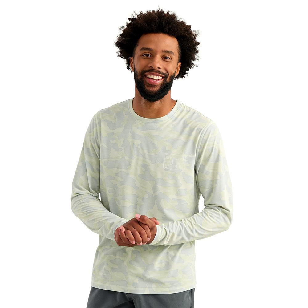 Chattanooga Huk Drift printed long sleeve crew shirt in pale algae, lightweight performance fabric, size small.