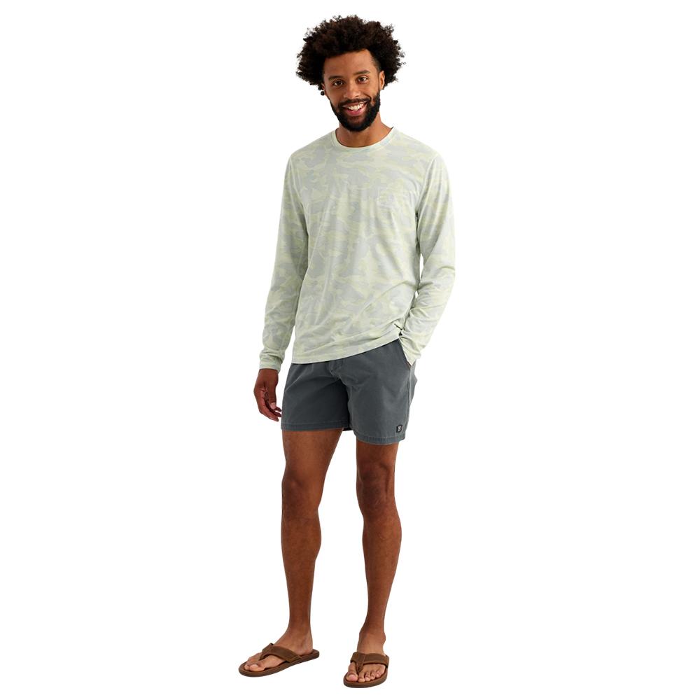Chattanooga Huk Drift printed long sleeve crew shirt in Pale Algae, lightweight performance fabric, size Small.