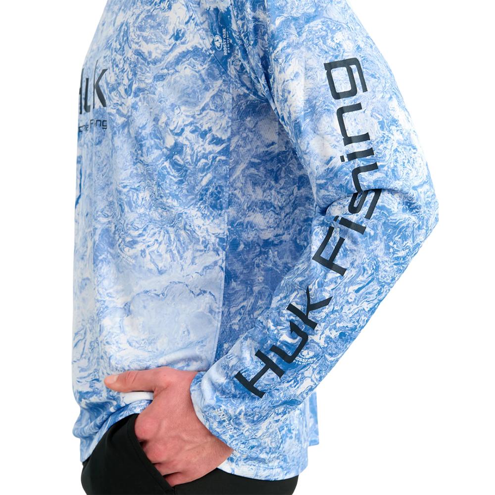 Chattanooga HUK Pursuit Mossy Oak printed long sleeve crew shirt, lightweight Regatta style, size S, with mossy oak camouflage pattern.
