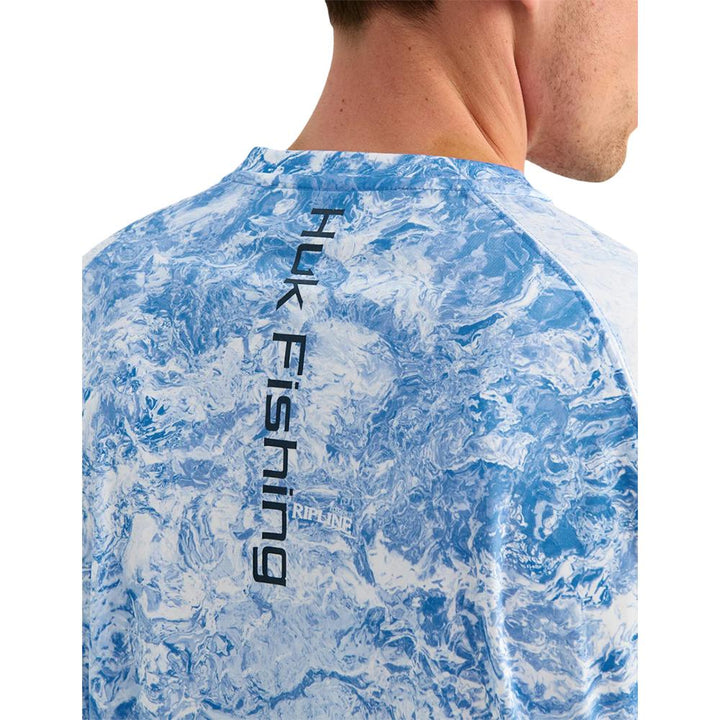Chattanooga HUK Pursuit Mossy Oak printed long sleeve crew shirt, lightweight Regatta style, size Small, with camouflage pattern.