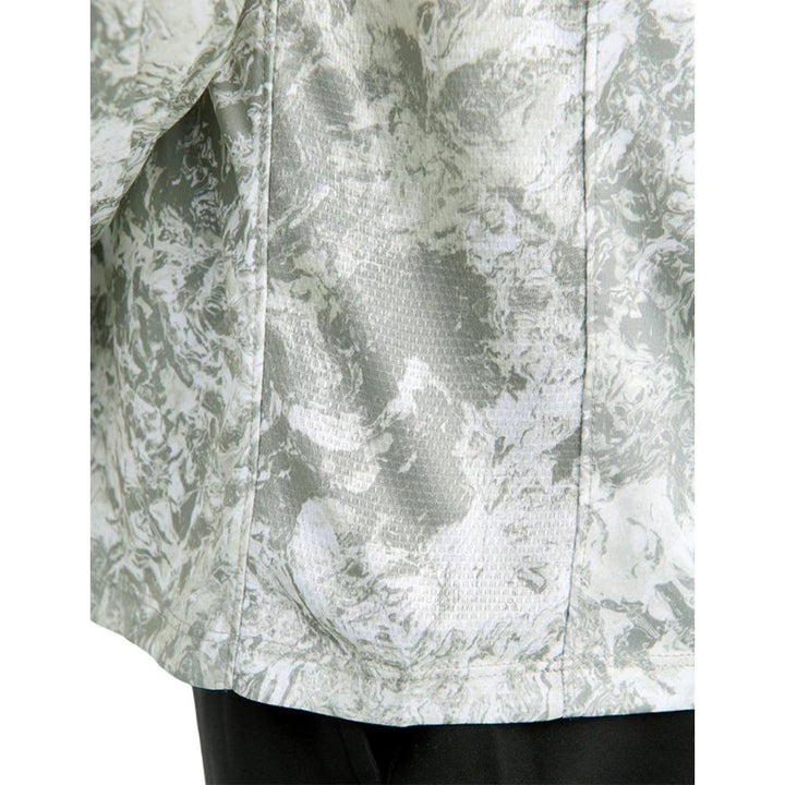 Chattanooga HUK Pursuit Mossy Oak printed long sleeve crew shirt in seagrass color, lightweight and comfortable for outdoor wear.