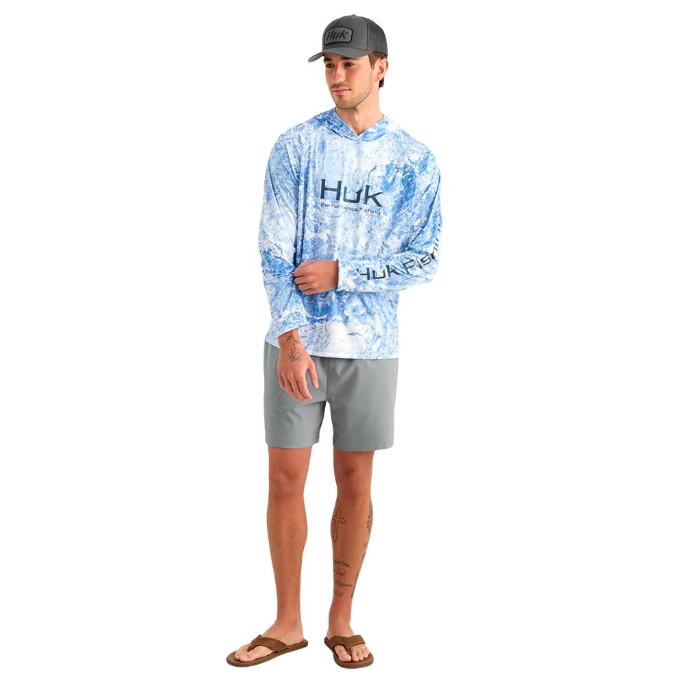 Chattanooga HUK Pursuit Mossy Oak printed hoodie, lightweight Regatta pullover, size XXL, long sleeve shirt for outdoor wear.