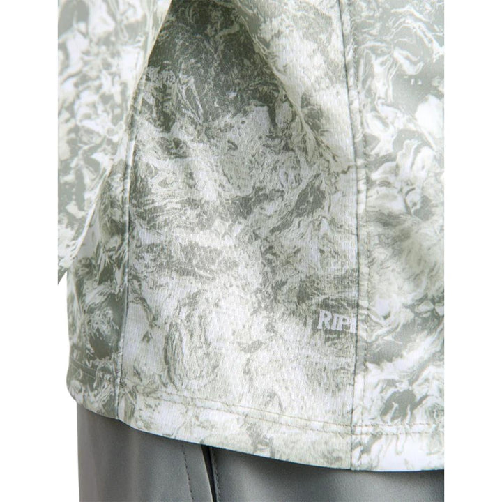 Chattanooga HUK Pursuit Mossy Oak printed lightweight hoodie in Seagrass color, size XL, featuring long sleeves and camouflage pattern.