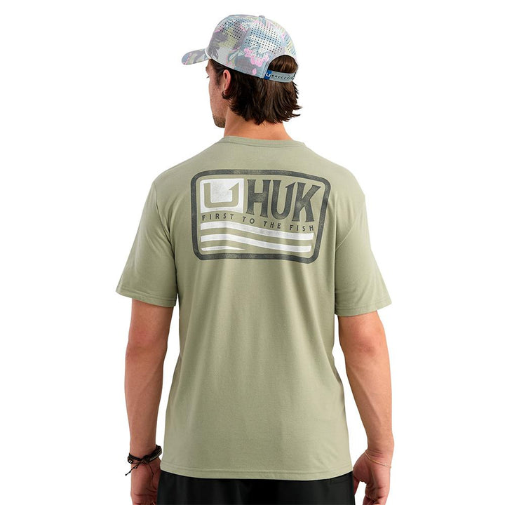 Chattanooga HUK Born Wave short sleeve tee in seagrass color, soft and comfortable casual shirt, size L.