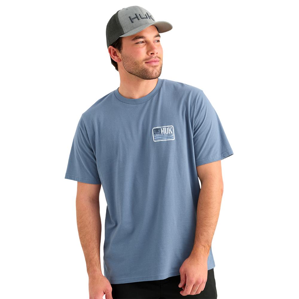 Chattanooga HUK Born Wave short sleeve shirt in stormy blue, casual and comfortable size S, lightweight men&