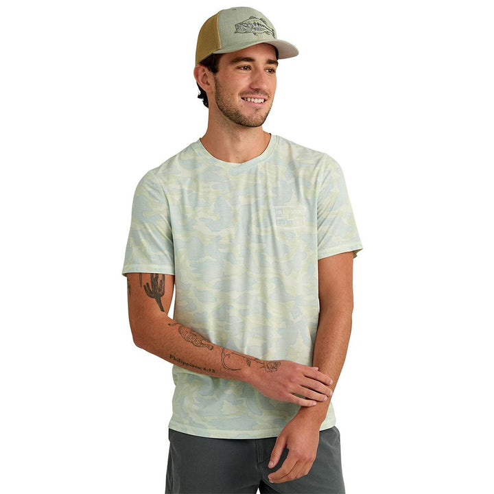 Chattanooga Huk Drift performance short sleeve shirt in pale algae camo, medium size, lightweight and comfortable for active wear.