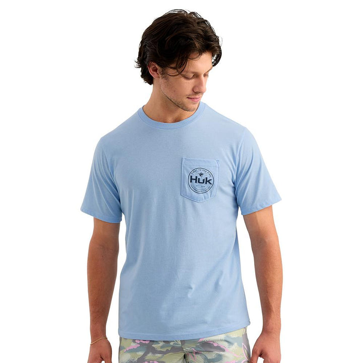 Chattanooga Huk Marlin Circle short sleeve pocket tee in cerulean cotton blend, size L, with chest pocket and short sleeves.
