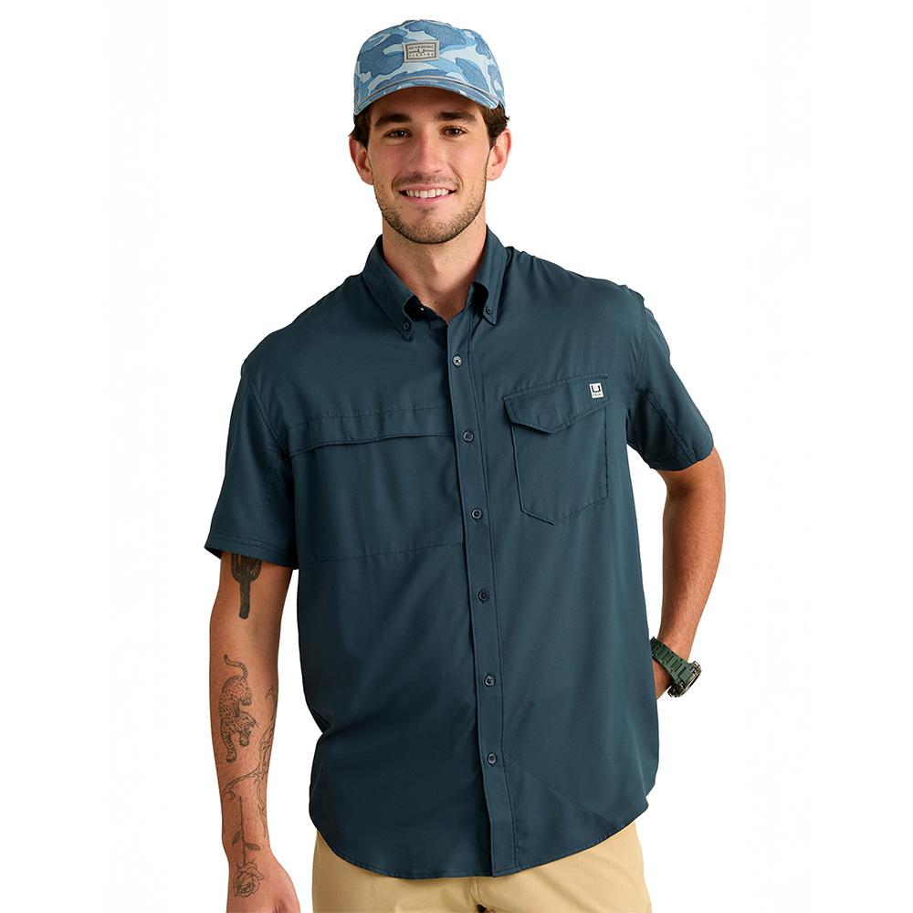 Chattanooga HUK Tidepoint short sleeve shirt in Sea Storm color, lightweight casual top, size L, with a relaxed fit and short sleeves.