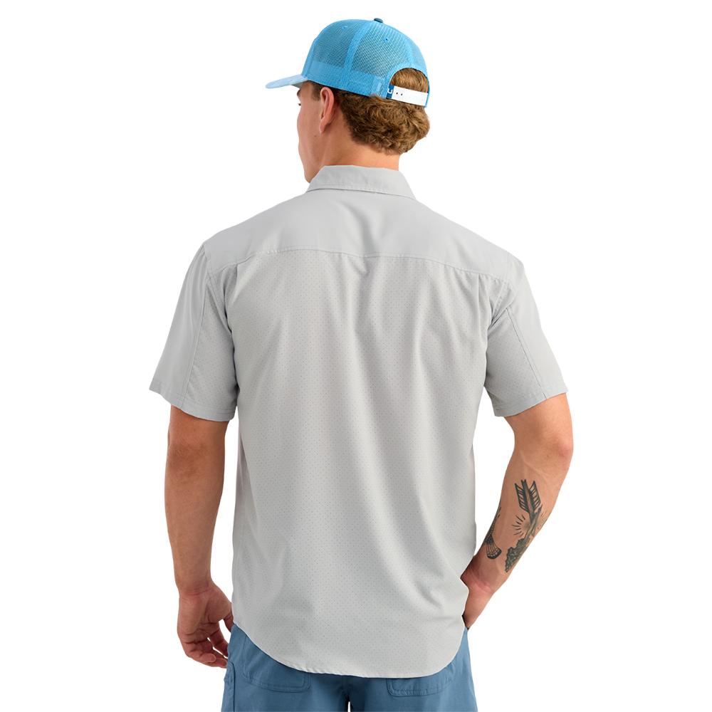 Chattanooga HUK Tidepoint short sleeve shirt in seagull color, lightweight casual men's top in XXL size, visible front view.