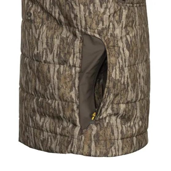 Chattanooga Browning insulated vest in Mossy Oak Bottomland camouflage, lightweight, warm, and comfortable for outdoor wear.