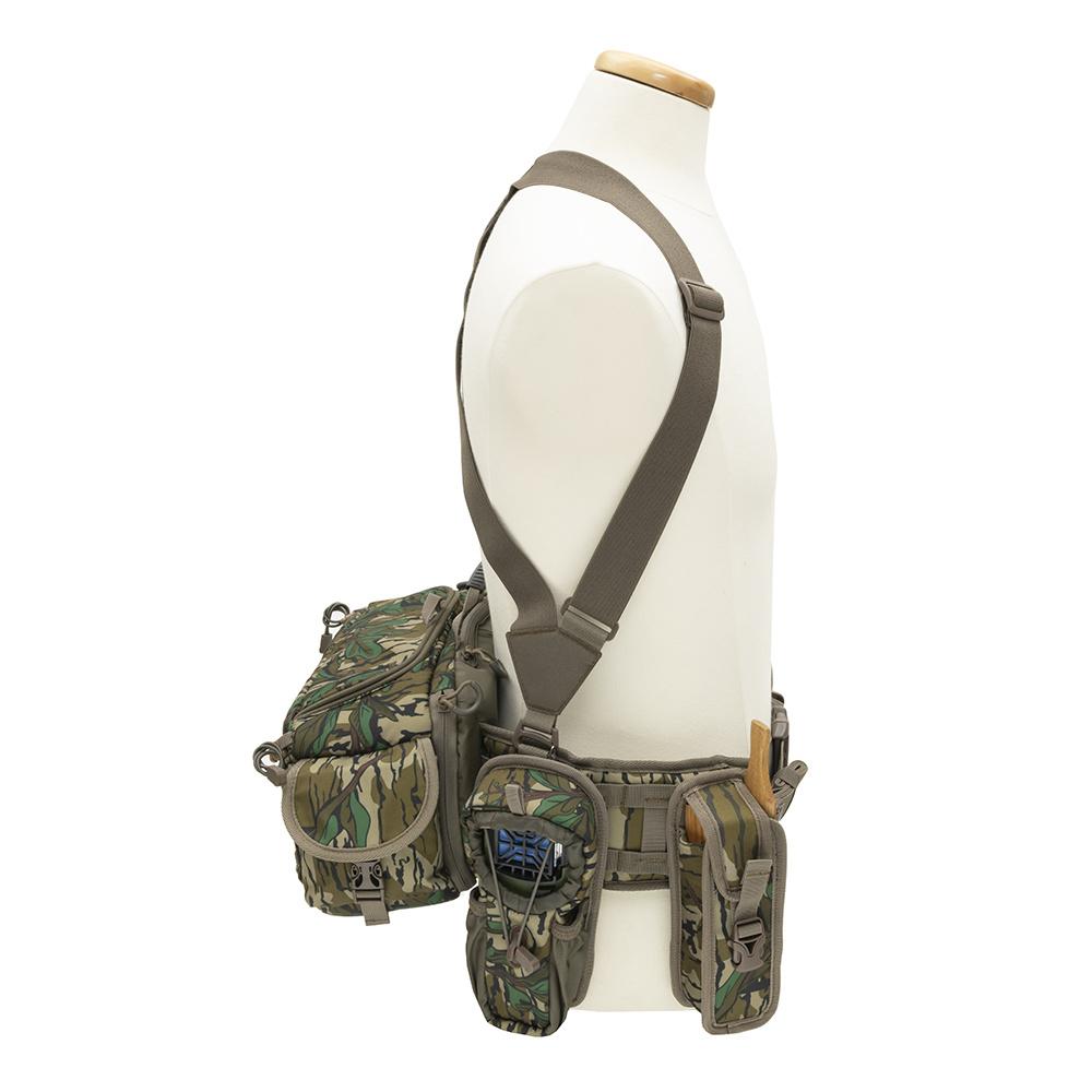 Chattanooga Alps Outdoorz Turkey Tracker waist pack in Mossy Oak Greenleaf, lightweight, durable outdoor gear for hunting and outdoor activities.