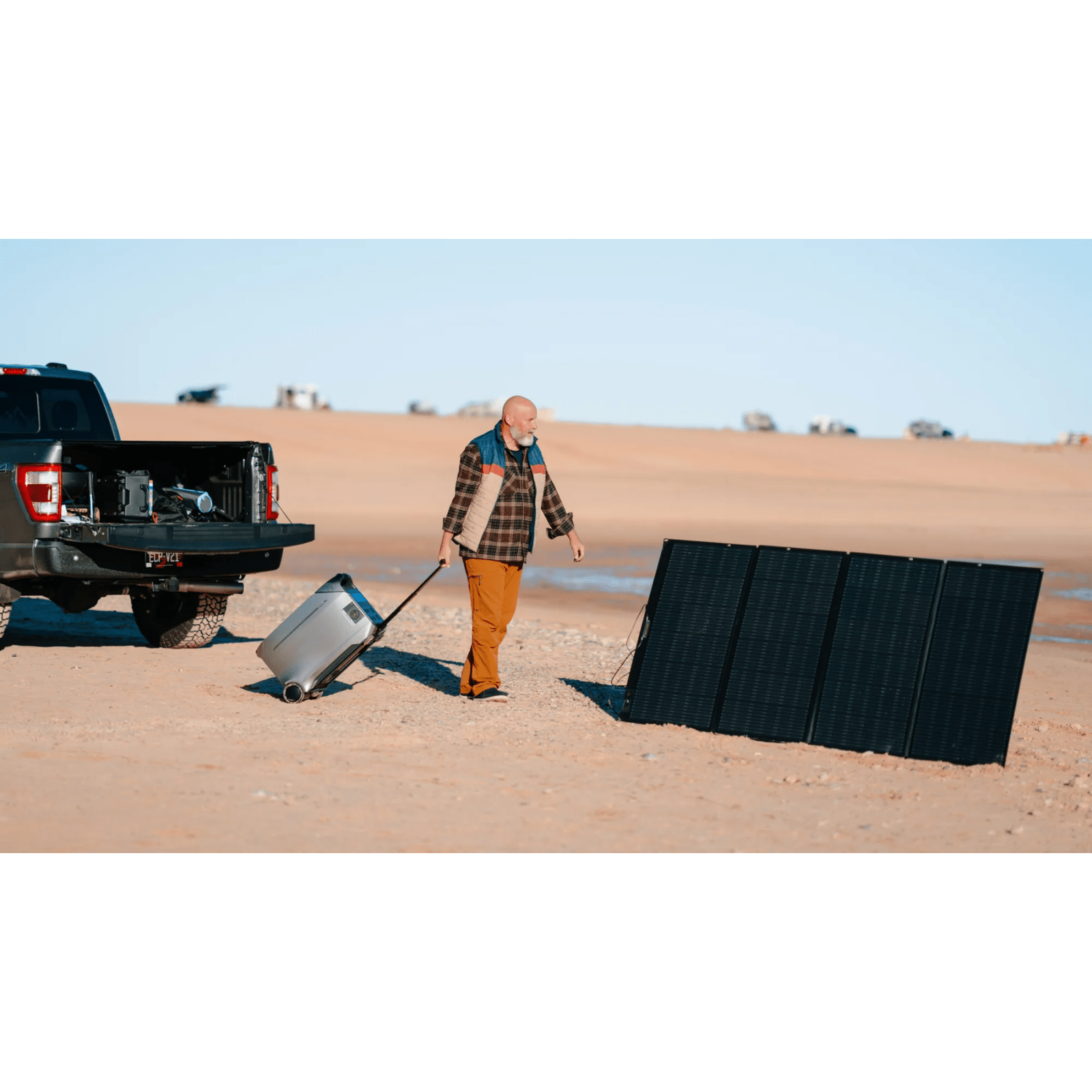 EcoFlow DELTA Pro 3 portable power station with a 400W solar panel set, ideal for reliable outdoor power and energy storage.