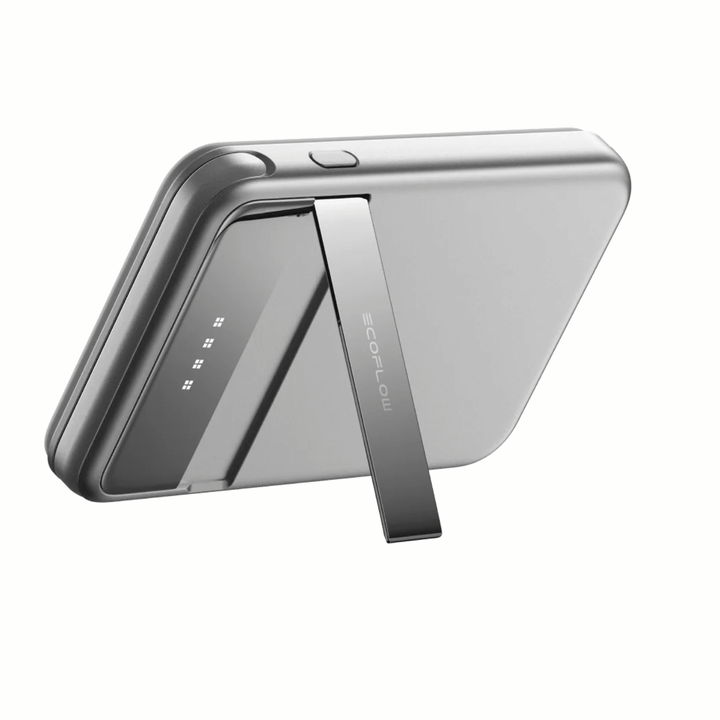 EcoFlow RAPID Magnetic Power Bank 10000mAh portable energy bank with wireless charging and magnetic attachment for convenient use.
