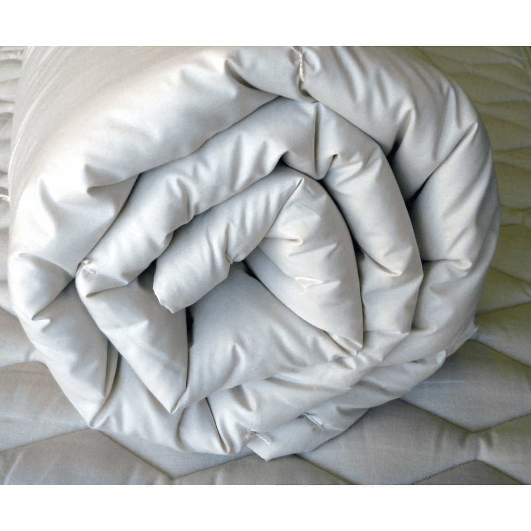 Holy Lamb Organics Wool Comforter King Certified Organic 108"x92" Extra Warmth - POWER FIT SHOP — Powering Preparedness, Health &amp; Home